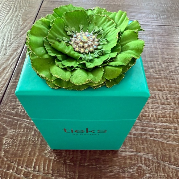 New Tieks Taupe Ballet Flats - Picture 5 of 5